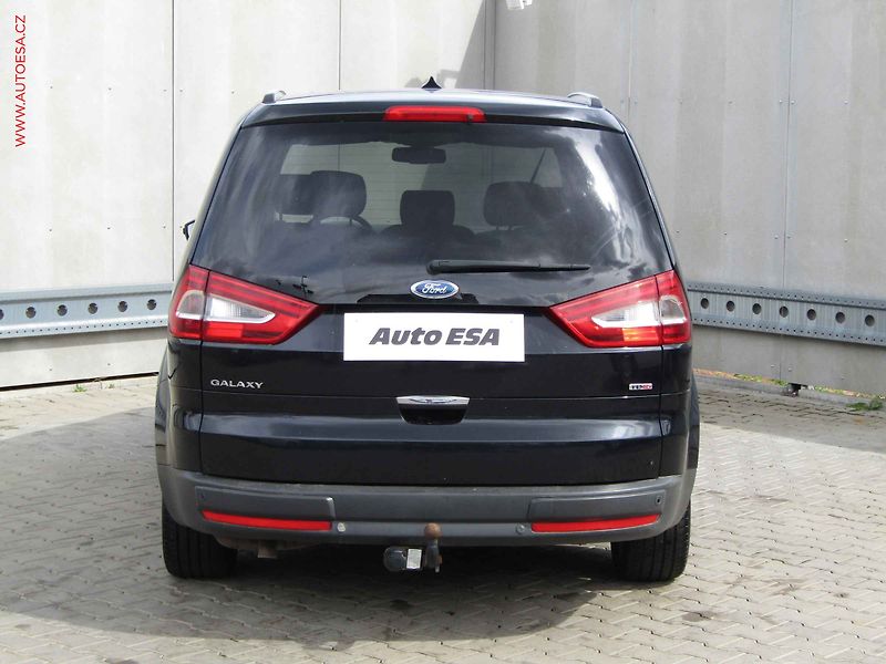 Ford Galaxy (2010) 2.0 TDCi, 2.maj, TZ, p.čidla - fotka 5 z 21