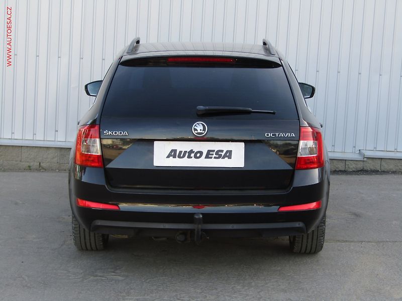 Škoda Octavia (2013) 2.0 TDi, Elegance, TZ, bixen - fotka 5 z 19