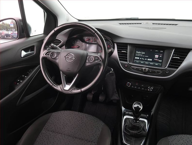 Opel Crossland X (2022) 1.2 Turbo, Tempomat - fotka 7 z 16