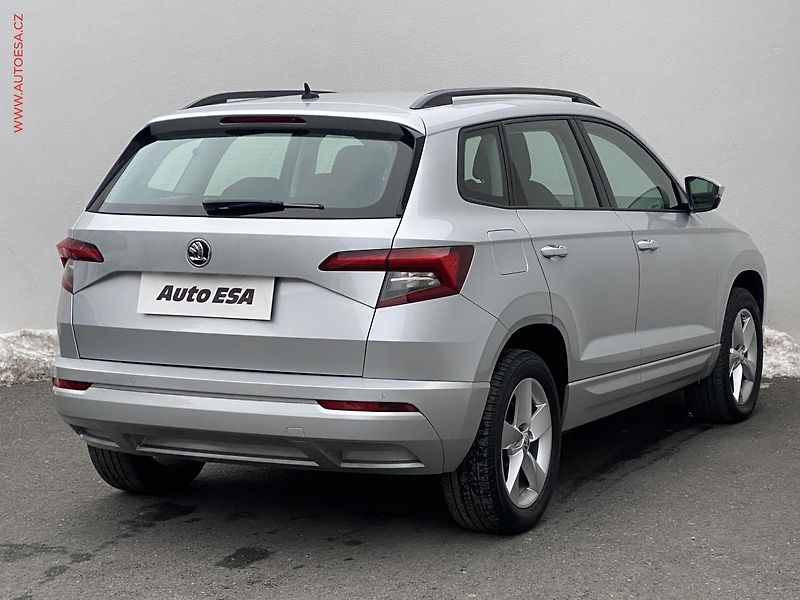 Škoda Karoq (2017) 2.0 TDi 4x4, Ambition - fotka 4 z 17