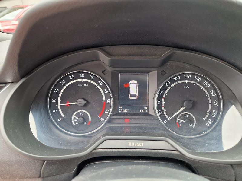 Škoda Octavia RS 2,0TDI 135KW  - fotka 17 z 23
