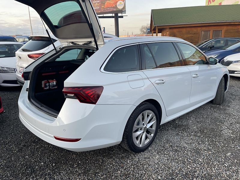 Škoda Octavia 2.0TDi Dsg STYLE 4x4 NEHAV-ČR! - fotka 5 z 46