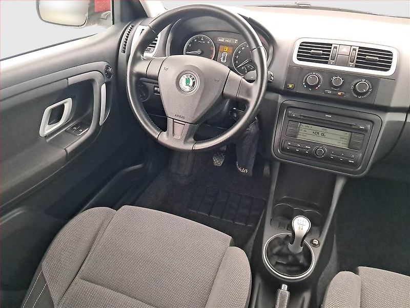 Škoda Fabia (2008) 1.2 - fotka 7 z 16