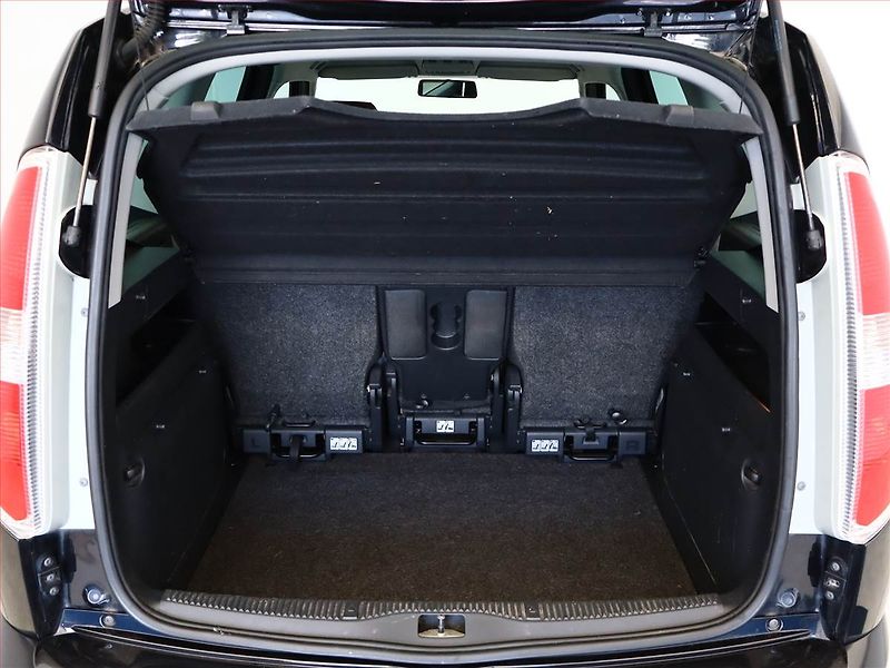 Škoda Roomster (2013) 1.2 TSI, Park. senzory - fotka 10 z 12