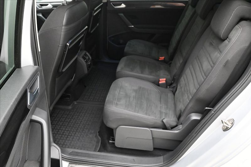 Volkswagen Touran 2,0 TDI 110kW DSG Záruka až 5 - fotka 14 z 30