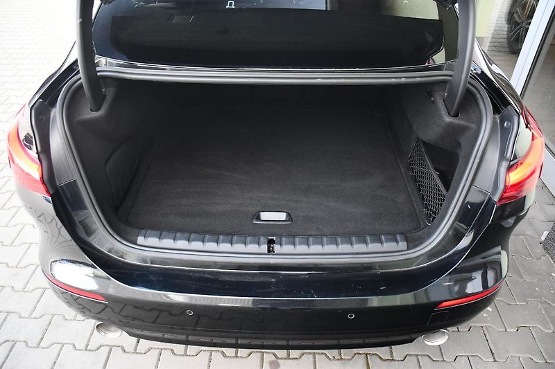 BMW Řada 2 218d TAŽNÉ HUD ČR 1M - fotka 37 z 41