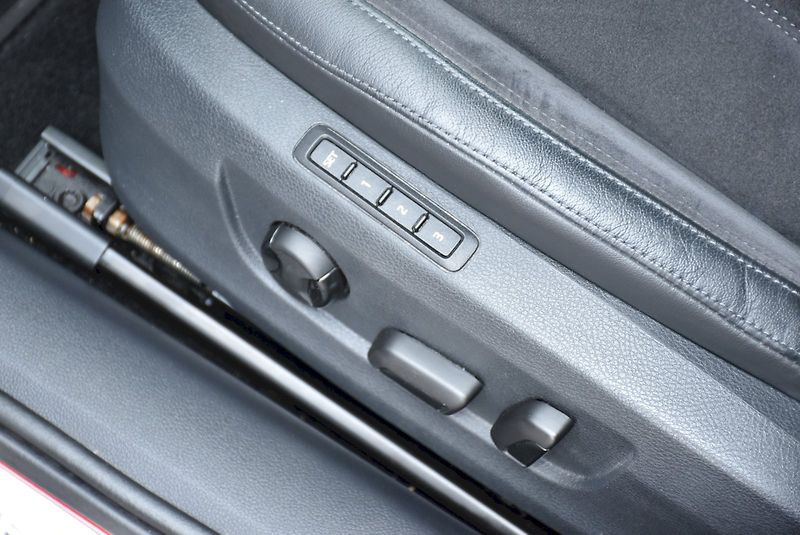 Škoda Superb (2019) Style Plus 2.0 TDI 140kW DSG - fotka 23 z 34