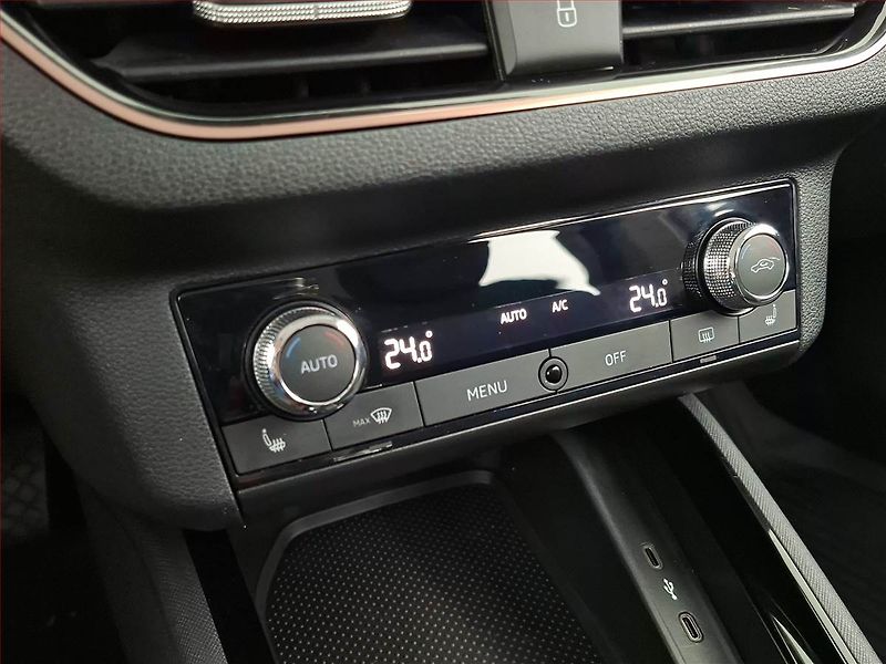 Škoda Kamiq (2021) 1.0 TSI, Automat, Serv.kniha - fotka 16 z 21