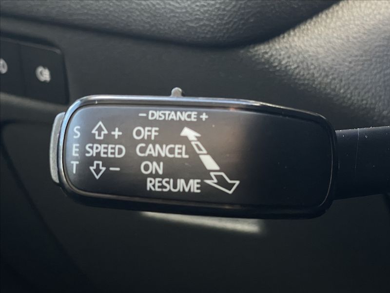 Škoda Octavia 2,0 TDI DSG Style Plus ACC - fotka 11 z 24