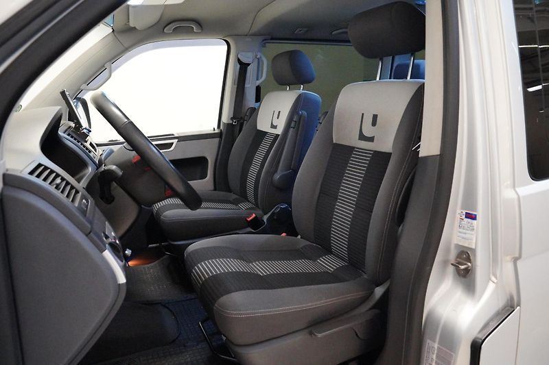 Volkswagen Multivan - fotka 6 z 6