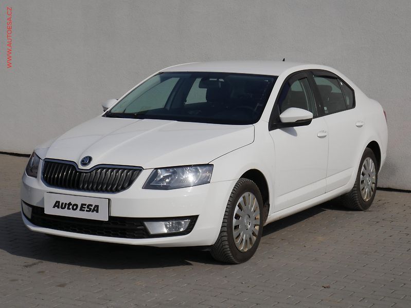 Škoda Octavia (2015) 1.6 TDi, ČR, Elegance - fotka 3 z 16