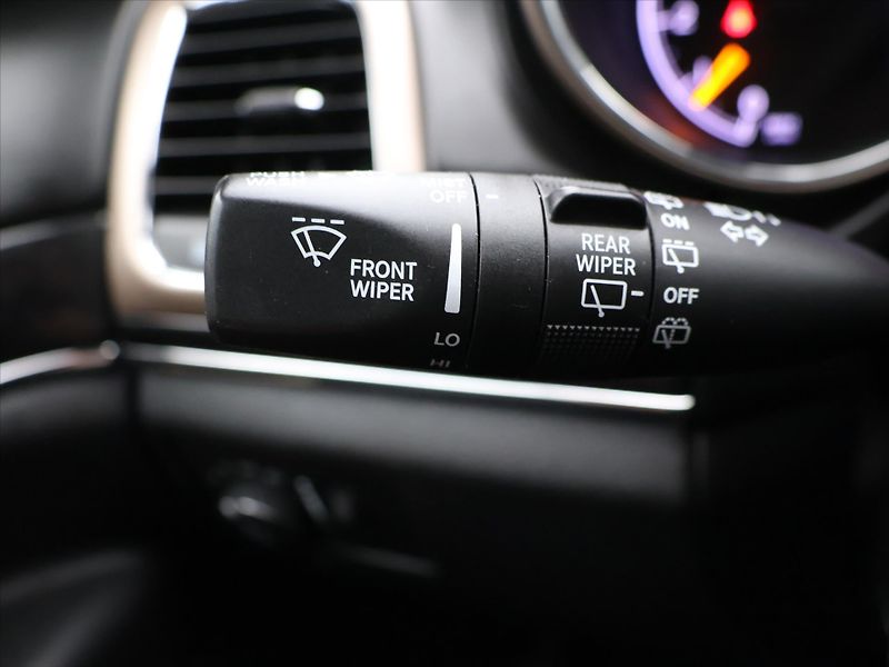 Jeep Grand Cherokee 3.0 V6 250k Limited 4WD Auto - fotka 16 z 30