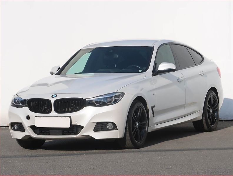 BMW Řada 3 (2020) M Sport 320d xDrive GT, 4X4 - fotka 2 z 21