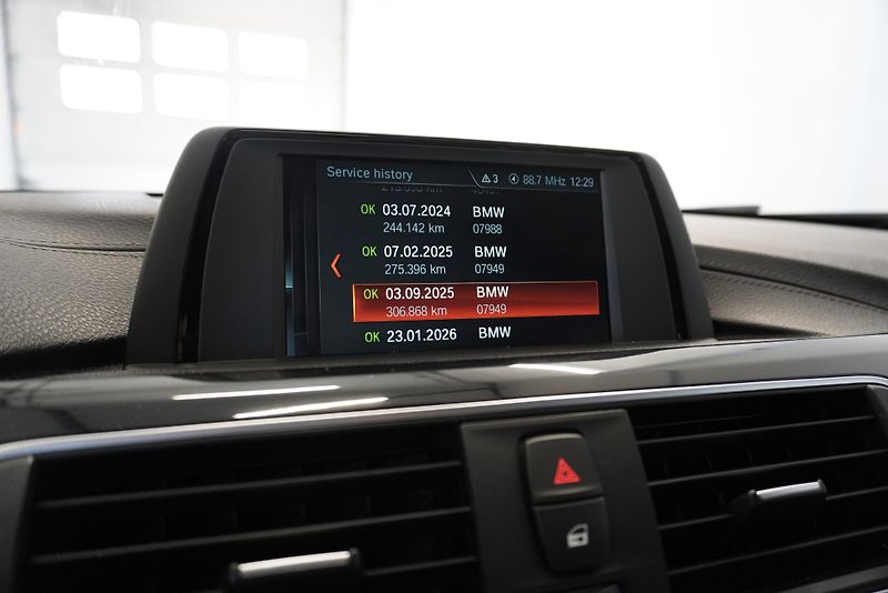 BMW Řada 4 420 - NOVÝ MOTOR NA 210000 KM - fotka 30 z 32