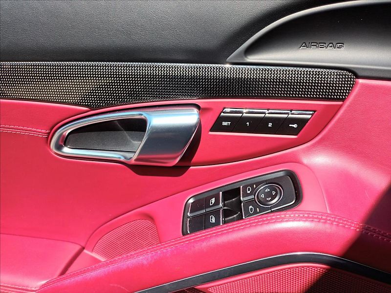 Porsche 911 3,0 Carrera 4 GTS,331KW, - fotka 39 z 50