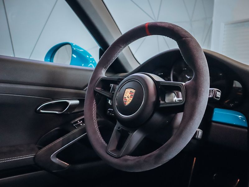 Porsche 911 GT3 368 kW - fotka 34 z 38