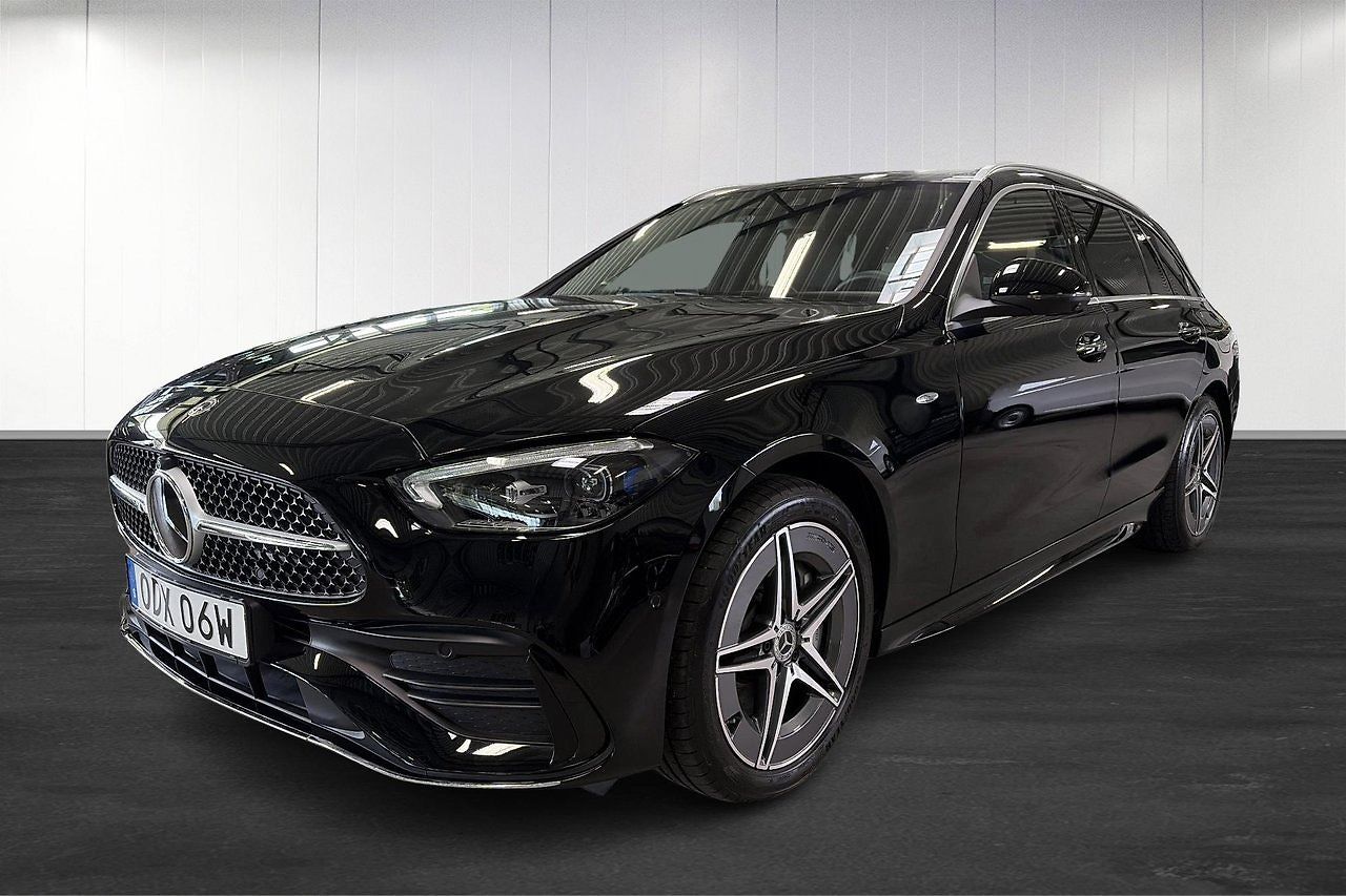 Mercedes-Benz Třídy C 300e AMG Premium 360 Distro Ta