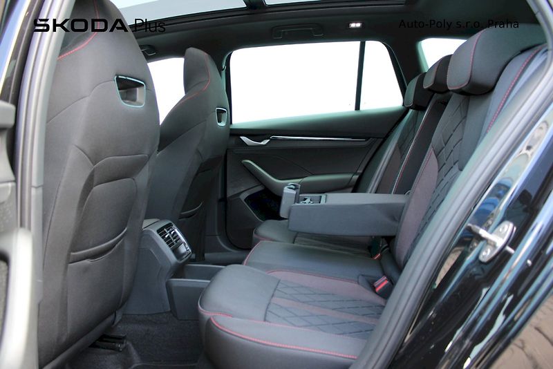 Škoda Octavia (2025) 2.0 TSI 195 kW RS - fotka 20 z 25