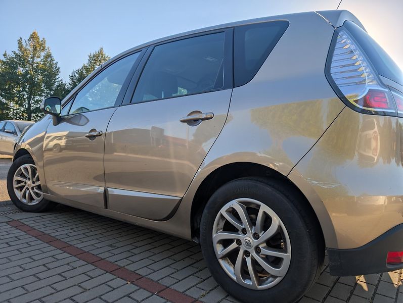 Renault Scénic (2014) NEFUNKČNÍ KLIMA, nová STK - fotka 4 z 17