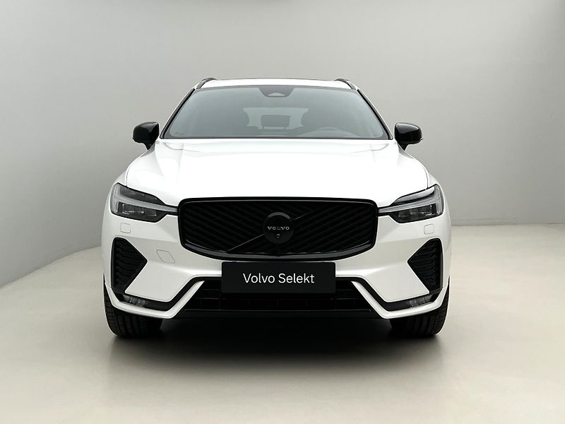 Volvo XC60 B5 AWD BLACK EDITION PLUS AUT  - fotka 14 z 45