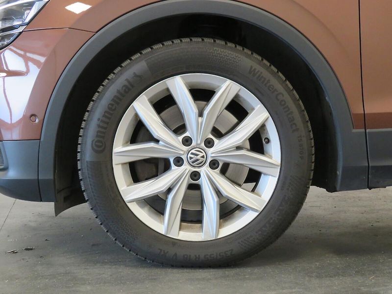 Volkswagen Tiguan - fotka 10 z 24