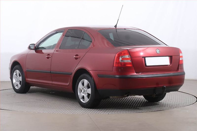 Škoda Octavia (2004) 1.6, Serv.kniha, nová STK - fotka 4 z 14