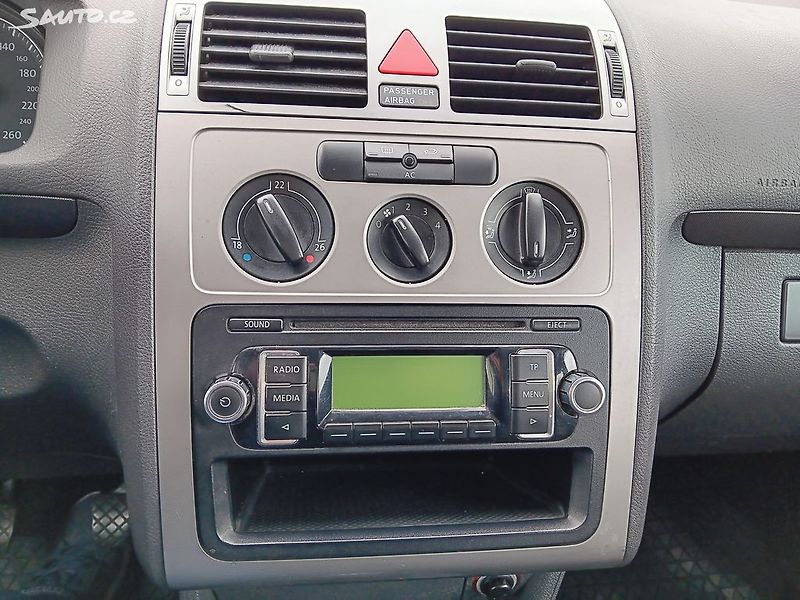 Volkswagen Touran 1.9 TDI 77kW - fotka 18 z 23