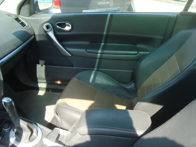Renault Mégane (2007) 1,6 cabrio - fotka 7 z 14
