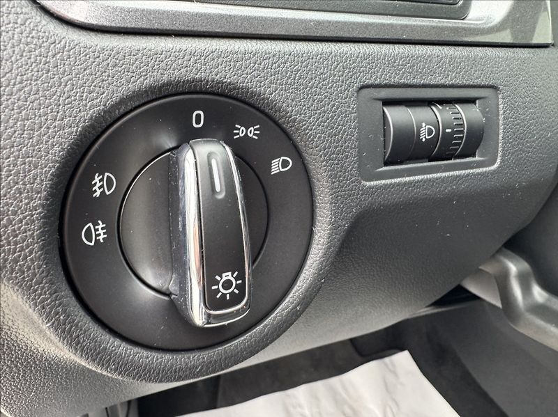 Škoda Rapid 1,6 TDI DSG SPACEBACK tažné - fotka 26 z 50