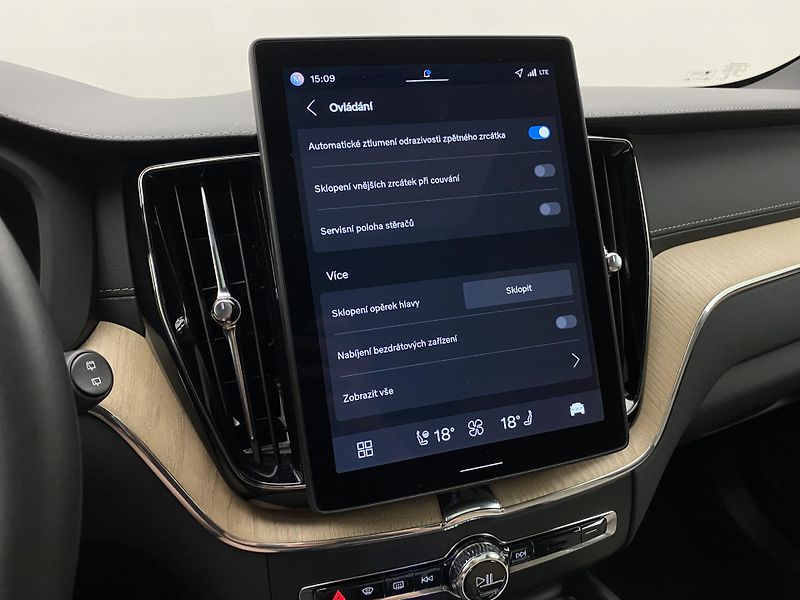 Volvo XC60 T8 AWD RECHARGE ULTRA BRIGHT - fotka 53 z 67