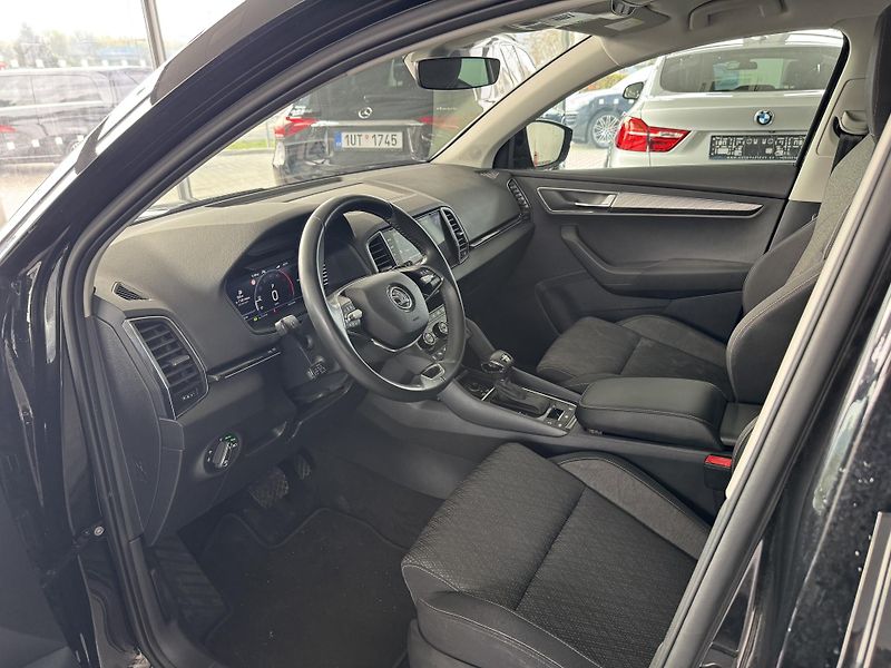 Škoda Karoq (2024) 2,0TDI DSG 4X4 TAŽNÉ LED NAVI - fotka 12 z 21