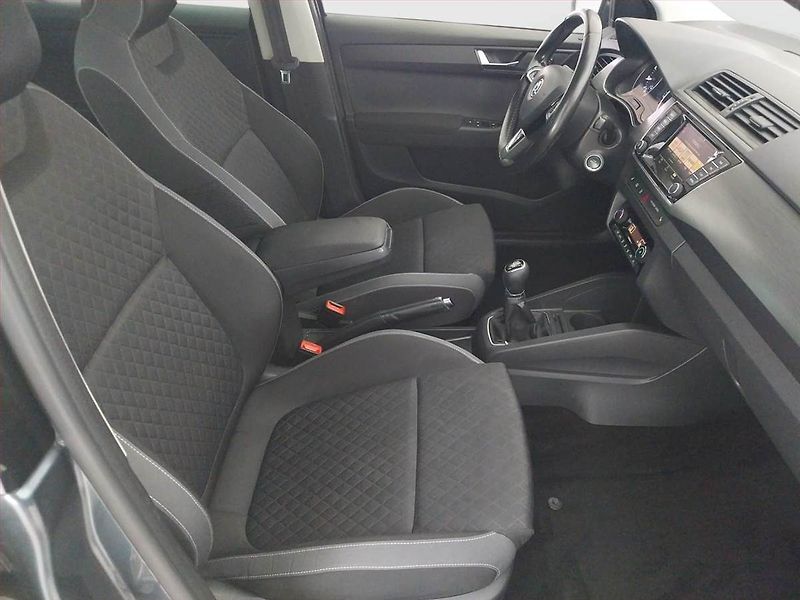 Škoda Fabia (2015) Style 1.2 TSI, Navi, Tempomat - fotka 9 z 20