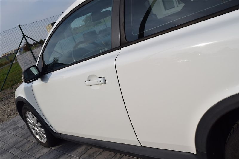 Volvo C30 1,6 80KW PO SERVISE - fotka 11 z 35
