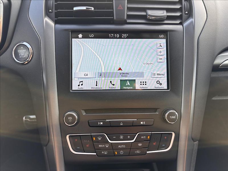 Ford Mondeo 2,0 TDCi 110kW Titanium - fotka 24 z 25