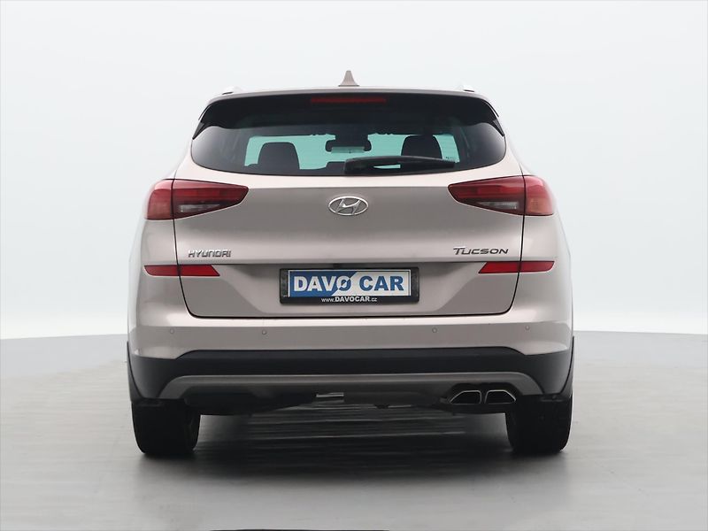 Hyundai Tucson 1,6 CRDI 85kW Style CZ 121tkm - fotka 6 z 34