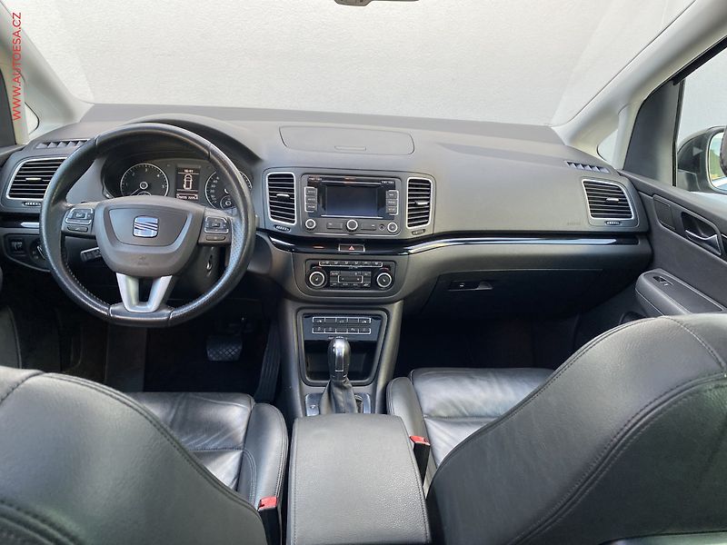 Seat Alhambra (2011) 2.0TDi, Style, DSG, bixen - fotka 8 z 21