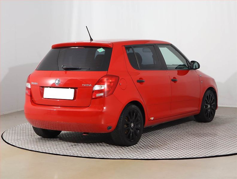Škoda Fabia (2014) 1.4 16V, LPG - fotka 5 z 15