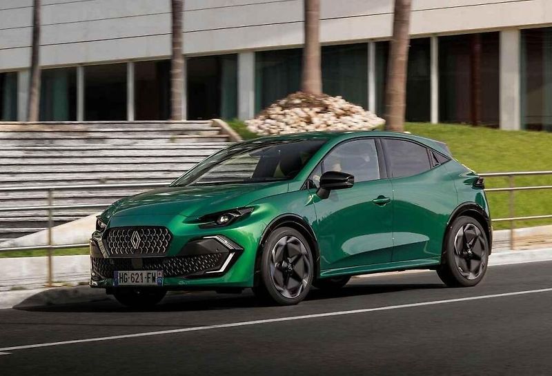 Dostupných modelů s hybridní motorizací na trhu neustále přibývá.