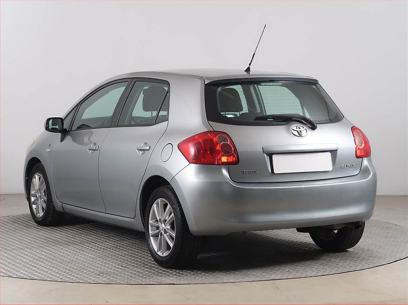 Toyota Auris (2009) 1.6 Dual VVT-i, Serv.kniha - fotka 4 z 15