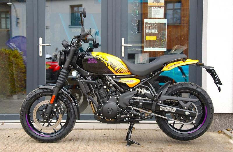 Royal Enfield (2026) Guerrilla 450 YELLOW RIBBON - fotka 5 z 25