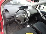 Toyota Yaris 1,3 Automat - náhled 7