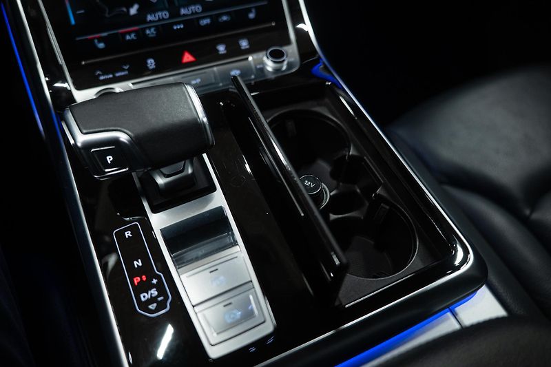 Audi Q7 (2022) S-LINE 55TFSI 250KW 4X4 VZDUCH - fotka 31 z 45