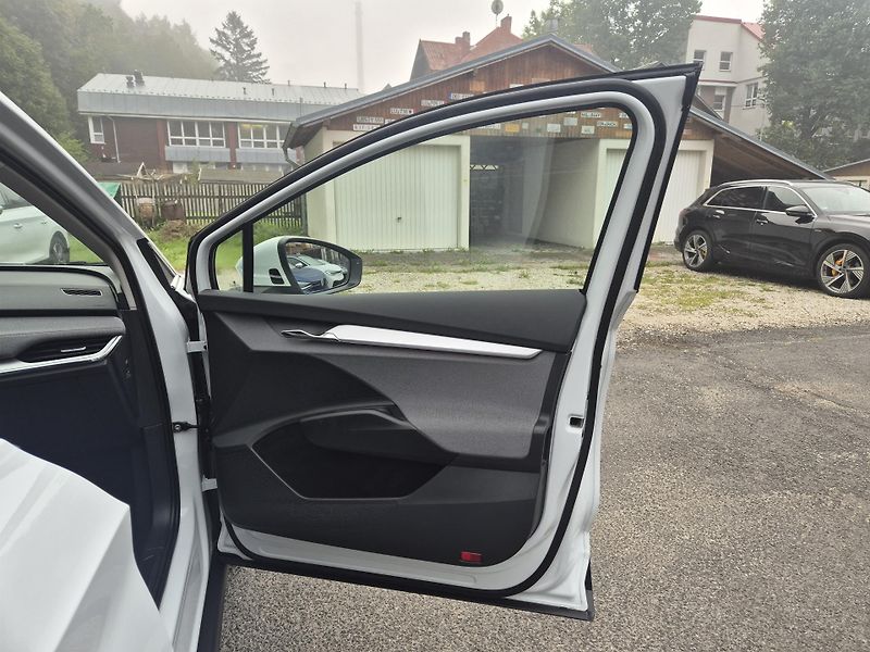 Škoda Enyaq iV 80 LOFT 150kw TZ SOH 96% - fotka 36 z 45