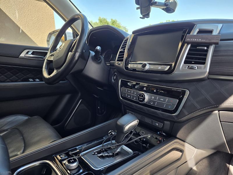 SsangYong Rexton 2.2-4x4-TAŽNÉ 3t-AUTOMAT - fotka 5 z 14