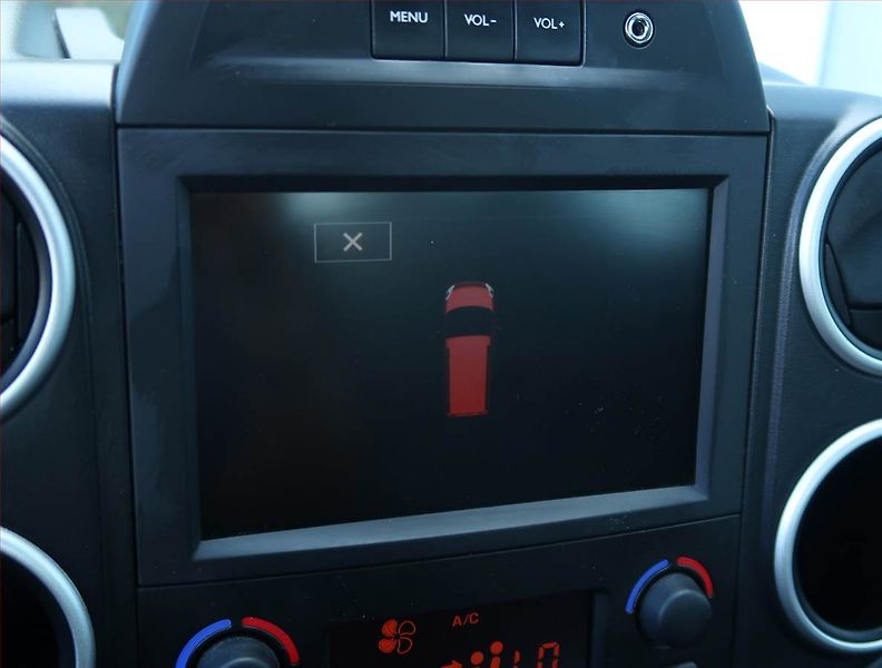 Citroën Berlingo (2015) XTR 1.6 HDi, 5Míst, ČR - fotka 17 z 17