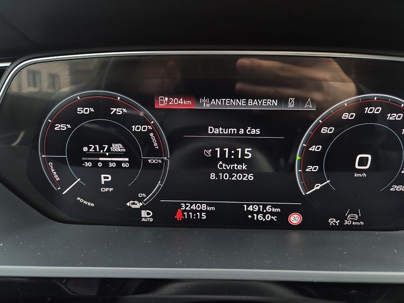 Audi e-tron 55 QUATTRO 300kw SOH 100 % - fotka 52 z 52