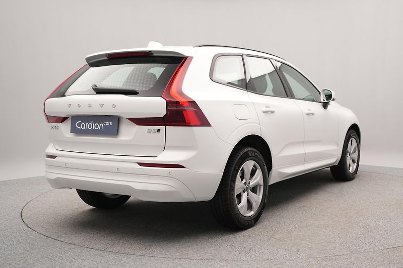 Volvo XC60 (2026)  B5 AWD AUT ESSENTIAL - fotka 12 z 20