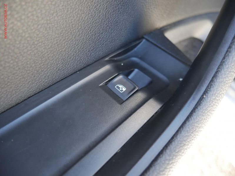 Škoda Superb (2017) 2.0 TDi, ČR, Ambition, bixen - fotka 21 z 25