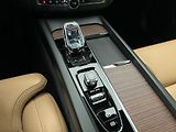 Volvo XC60 B4 AWD INSCRIPTION AUT 1.maj. - náhled 26