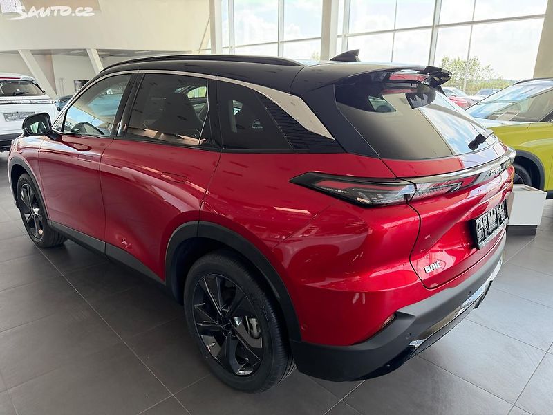 BAIC X55 (2025) ALL IN 130 kW Panorama DCT - fotka 5 z 27